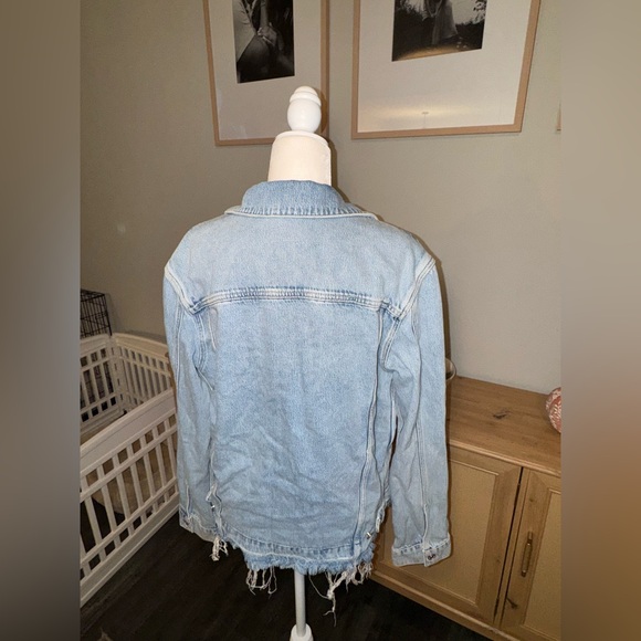 PAIGE Oversized Denim Frayed Jacket size Small - Picture 6 of 6
